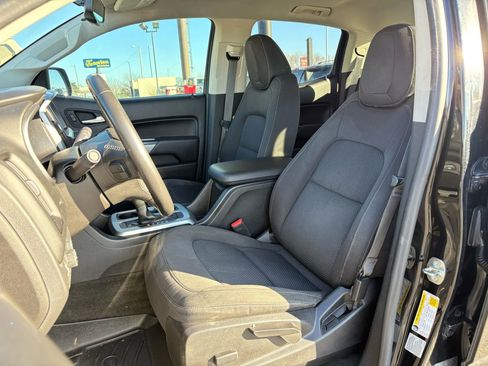 Used 2016 Chevrolet Colorado LT w/ Midnight Edition image 21