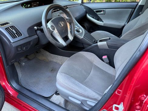 Used 2013 Toyota Prius Two FWD image 11