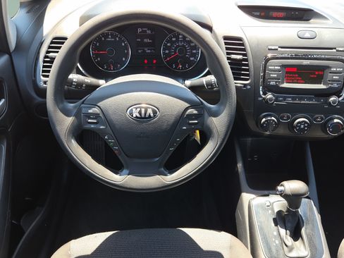 Used 2017 Kia Forte LX FWD image 11