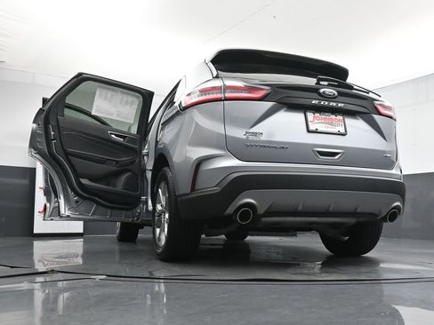 Used 2024 Ford Edge Titanium AWD/4WD image 44