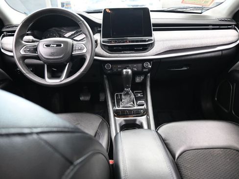 Used 2022 Jeep Compass Latitude image 37