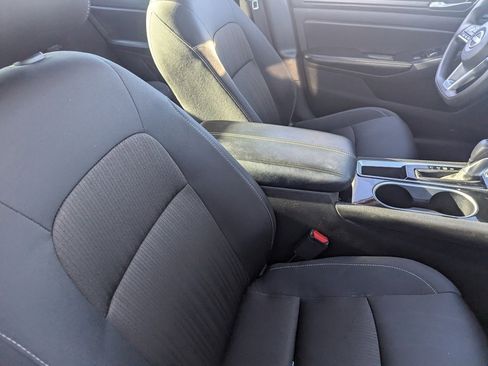 Certified 2024 Nissan Altima 2.5 SV image 11