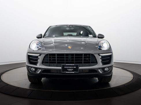 Used 2018 Porsche Macan AWD/4WD image 10