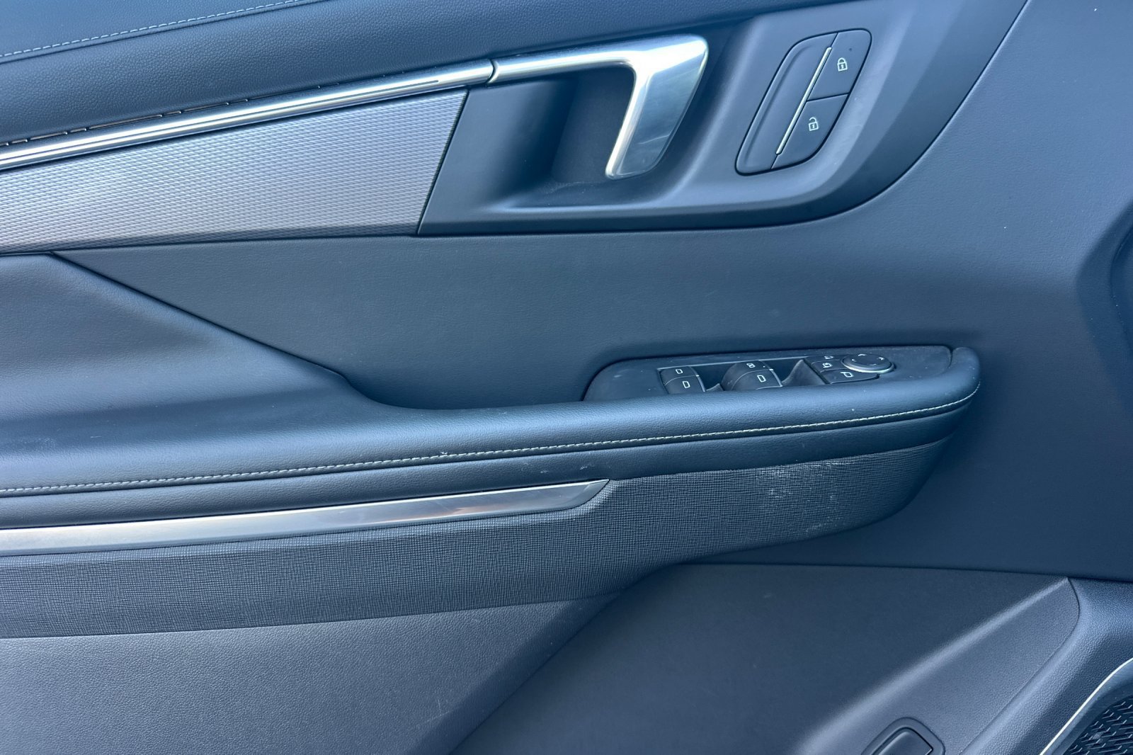 Used 2026 Buick Enclave Sport Touring FWD image 11
