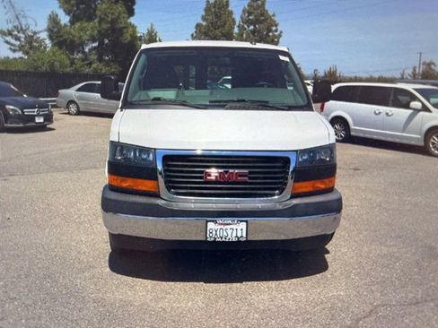 Used 2019 GMC Savana 2500 w/ Driver Convenience Package RWD image 2