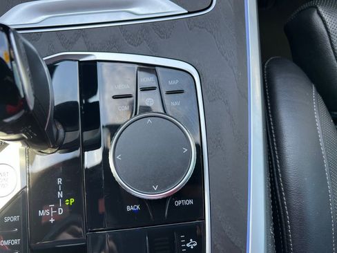 Used 2022 BMW X7 M50i image 41