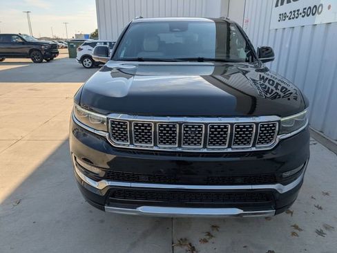 Used 2025 Jeep Grand Wagoneer 4WD image 27