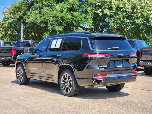 Certified 2022 Jeep Grand Cherokee L Overland AWD/4WD image 5