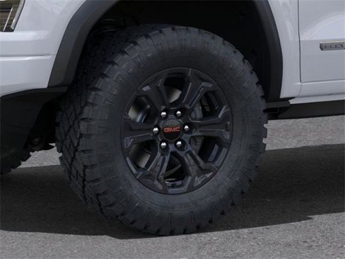 New 2025 GMC Canyon Elevation w/ Convenience Package image 9