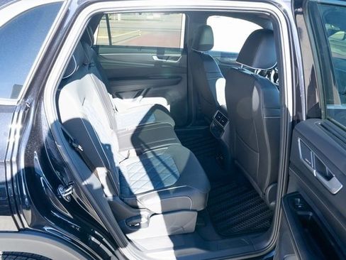 New 2026 Volkswagen Atlas Cross Sport SEL Premium R-Line AWD/4WD image 39