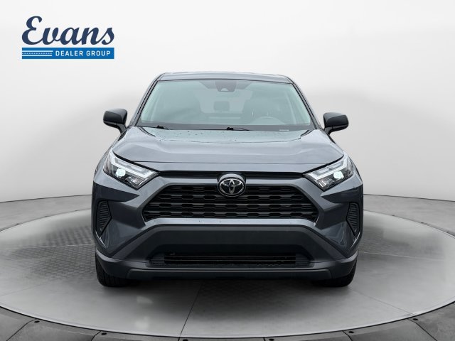 Used 2025 Toyota RAV4 LE AWD/4WD image 11