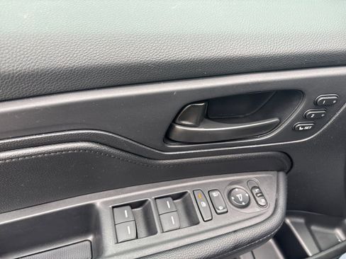 Used 2025 Honda Odyssey Sport-L image 12