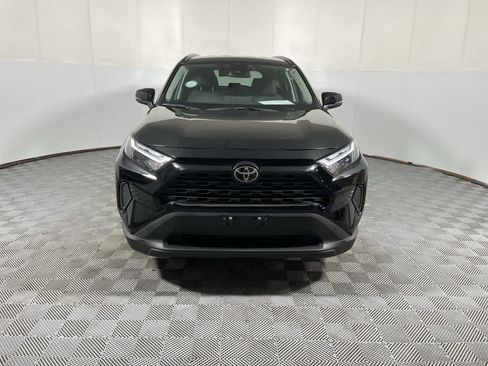 Used 2025 Toyota RAV4 XLE FWD image 3
