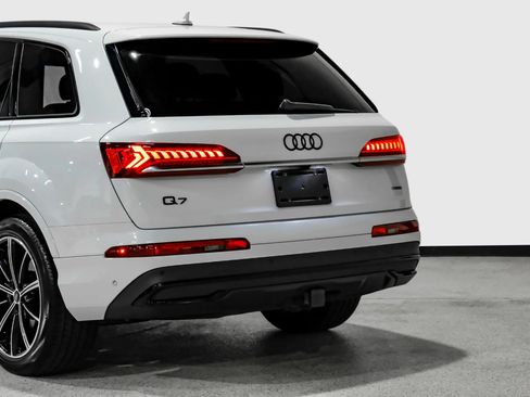 Used 2021 Audi Q7 3.0T Prestige w/ Prestige Package AWD/4WD image 16