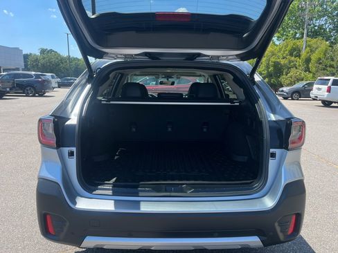 Used 2020 Subaru Outback Limited AWD/4WD image 17