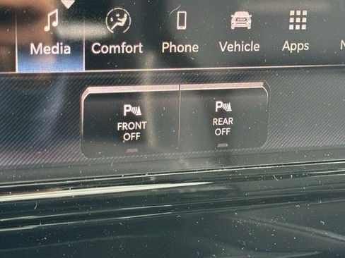 New 2026 RAM 1500 Laramie AWD/4WD image 22