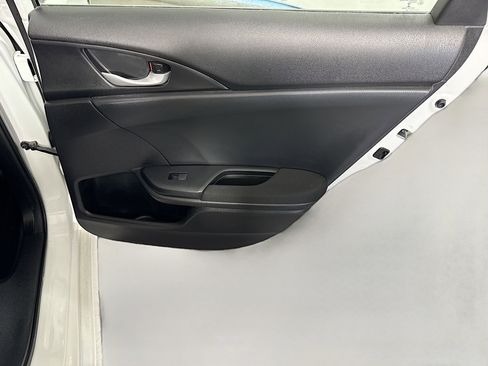 Used 2019 Honda Civic EX image 28