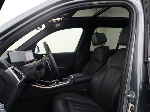 Used 2025 BMW X5 xDrive50e image 13