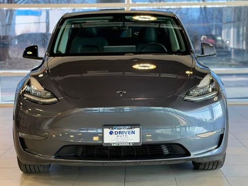 Used 2020 Tesla Model Y Long Range image 2