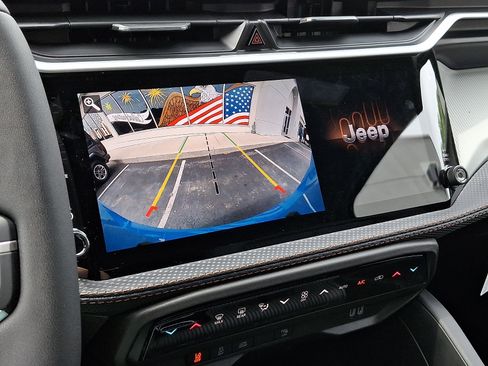 New 2026 Jeep Cherokee Limited AWD/4WD image 12