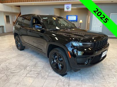 New 2025 Jeep Grand Cherokee Altitude
