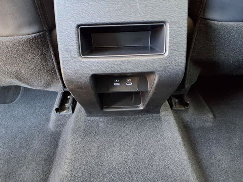 Used 2025 Mitsubishi Outlander AWD image 13