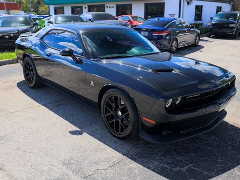 Used 2015 Dodge Challenger R/T Scat Pack w/ Scat Pack Appearance Package image 20