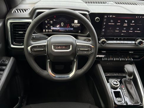 New 2026 GMC Canyon Elevation image 15