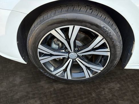 Used 2021 Volkswagen Passat 2.0T SE image 40