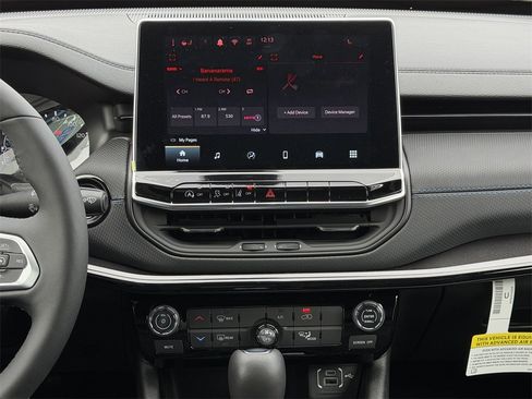 New 2026 Jeep Compass Latitude image 14