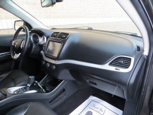 Used 2019 Dodge Journey GT image 36