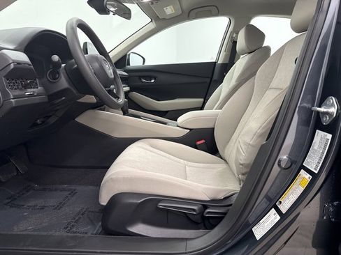 New 2025 Honda Accord LX image 13