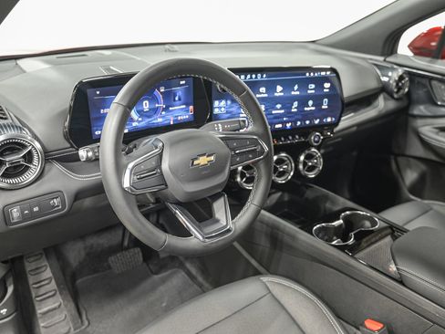 Used 2024 Chevrolet Blazer EV LT AWD/4WD image 14