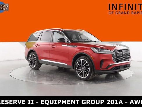 Used 2025 Lincoln Aviator Reserve w/ Equipment Group 201A image 1