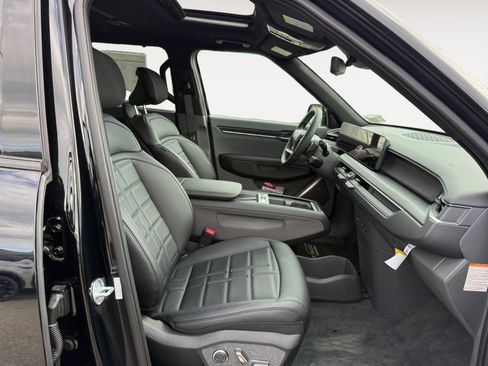 New 2026 Kia EV9 Land w/ Nightfall Edition Package image 19