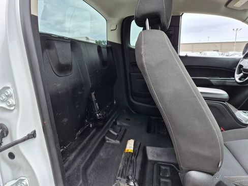 Used 2020 Chevrolet Colorado LT w/ Safety Package RWD image 30