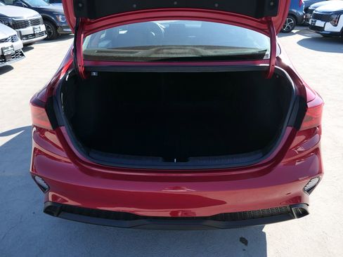 Used 2022 Kia Forte LXS image 28