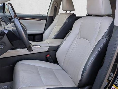 Used 2019 Lexus RX 350 AWD w/ Navigation Package image 16