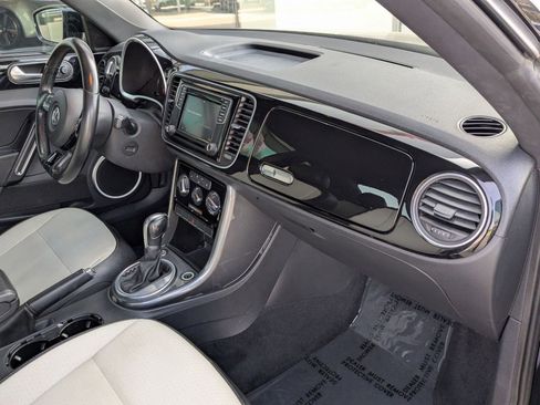 Used 2017 Volkswagen Beetle 1.8T SE image 22