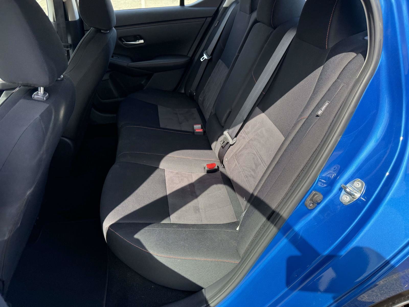 Used 2025 Nissan Sentra SR FWD image 6