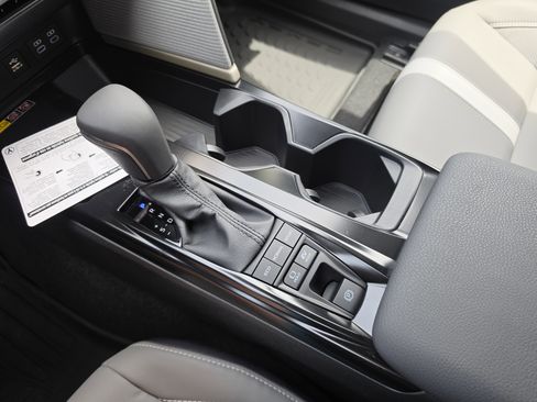 New 2026 Toyota Camry SE FWD image 22