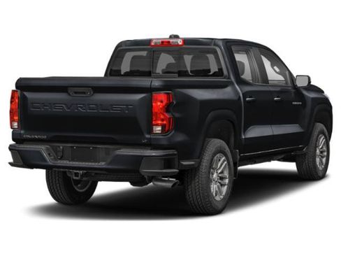 Used 2026 Chevrolet Colorado LT w/ Advanced Trailering Package AWD/4WD image 2