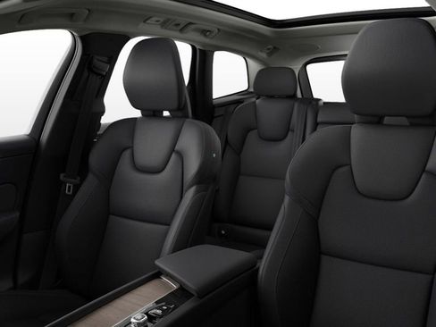 New 2026 Volvo XC60 B5 Ultra w/ Climate Package image 6