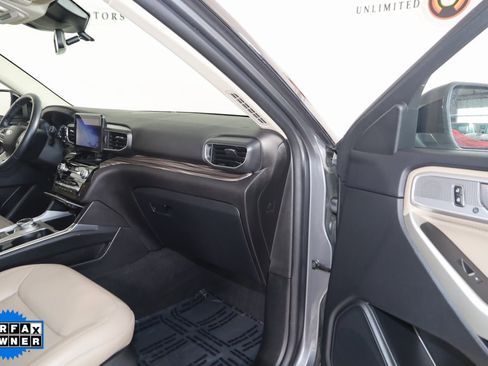 Used 2022 Ford Explorer Limited w/ Hybrid Equipment Group 310A image 61