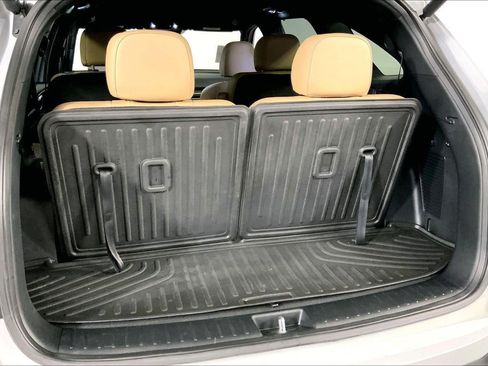 Certified 2025 Kia Sorento SX Prestige w/ Olive Brown Leather Package AWD/4WD image 4