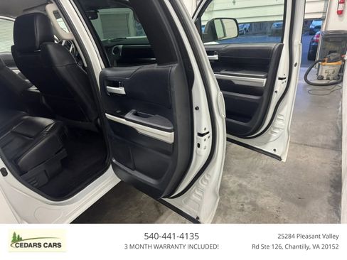 Used 2015 Toyota Tundra Limited w/ Limited Premium Package image 31