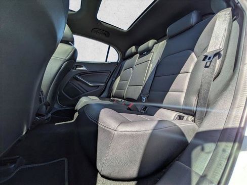 Certified 2018 Mercedes-Benz GLA 250 4MATIC image 19