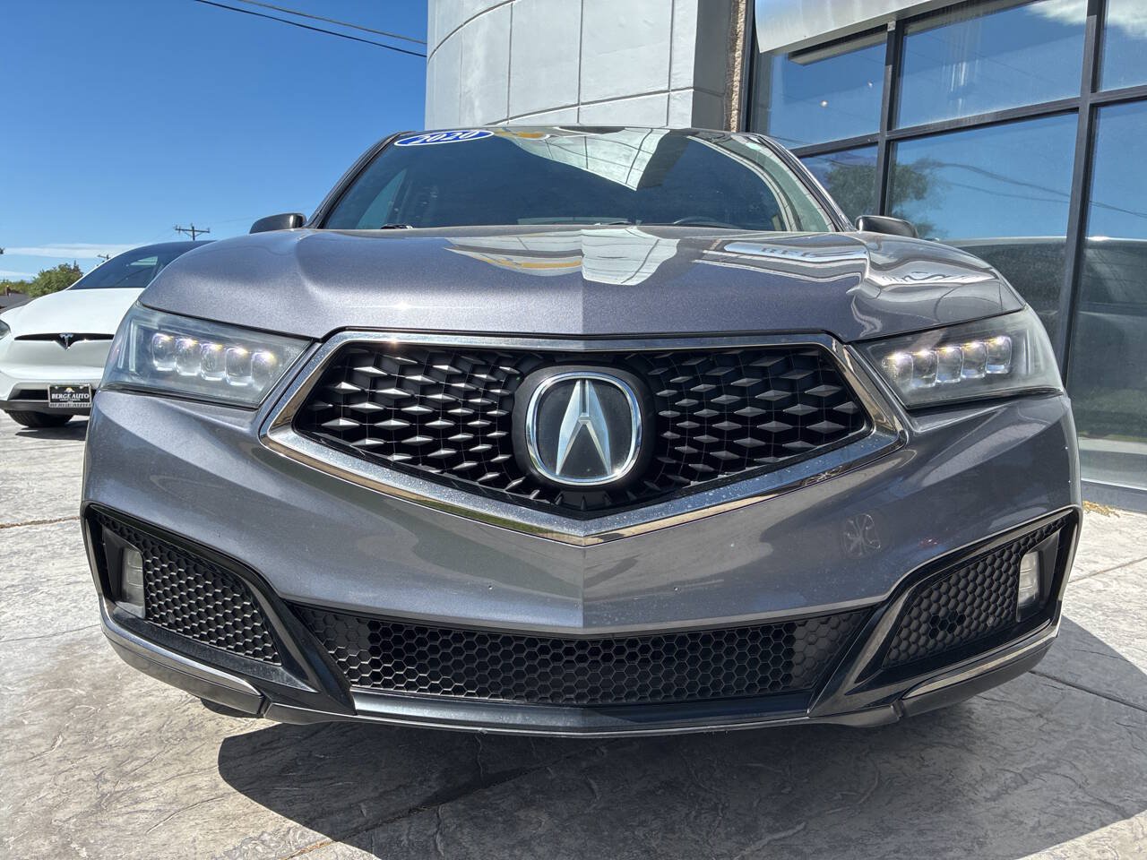 Used 2020 Acura MDX w/ Technology Package AWD/4WD image 2