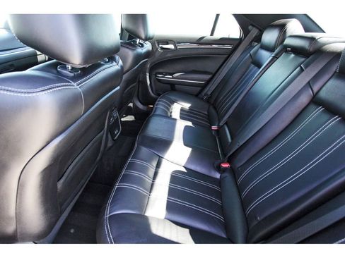 Used 2022 Chrysler 300 S image 7