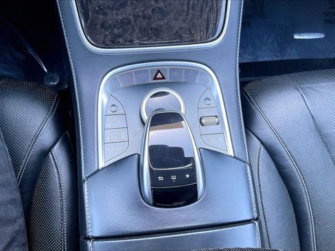 Used 2015 Mercedes-Benz S 550 Sedan image 30